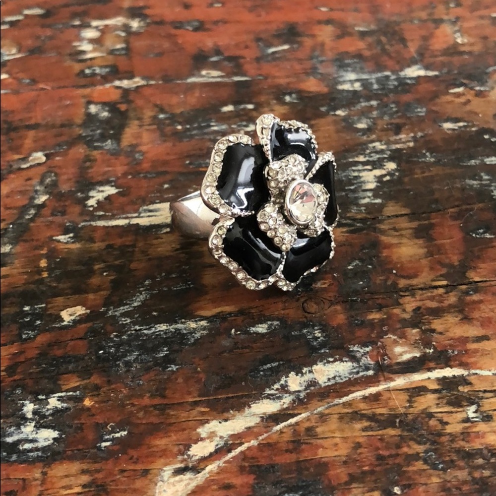 Lia Sophia Black And Silver Flower Ring